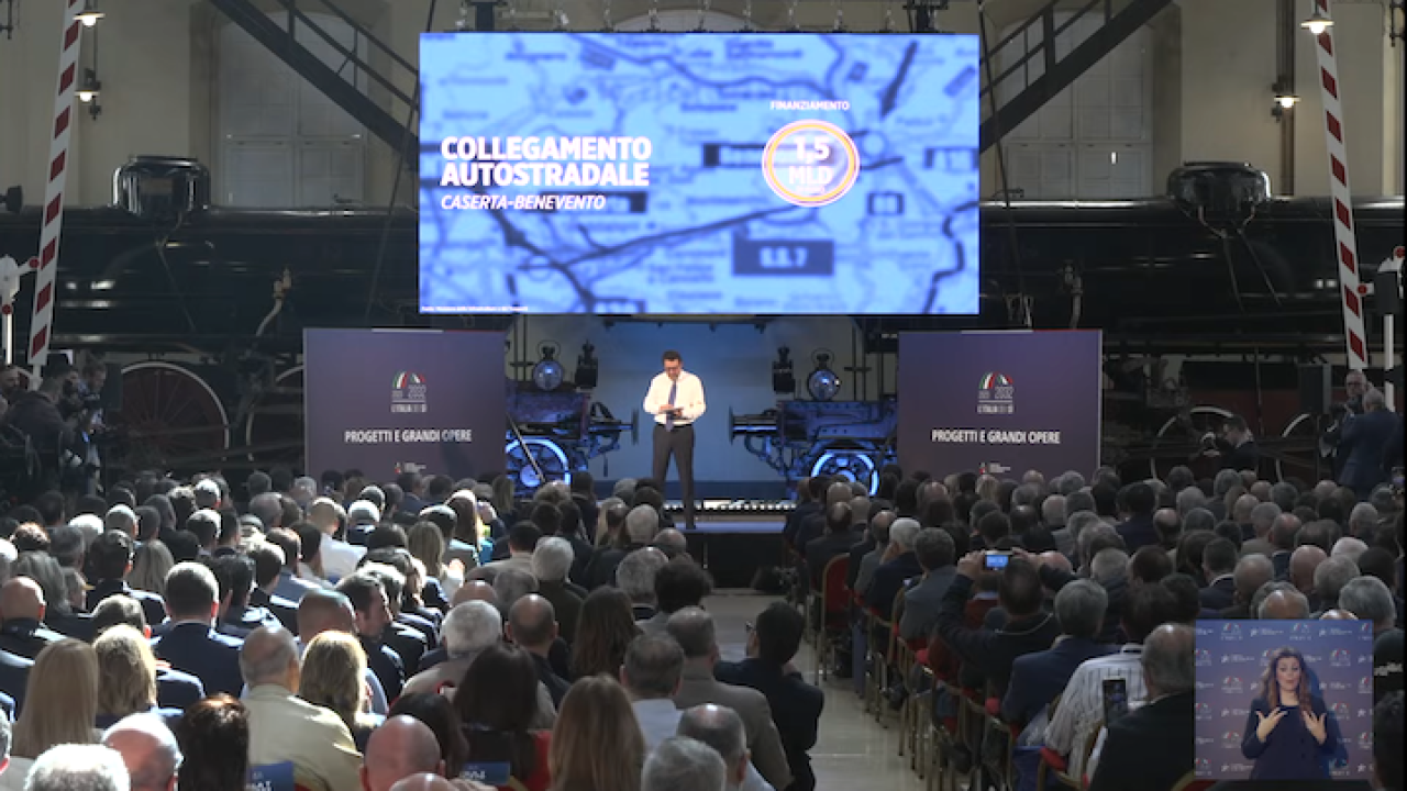 Da Pietrarsa il vicepremier Salvini presenta progetti e opere